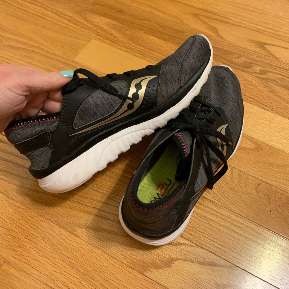 Saucony Kineta Lifestyle Sneakers Sz 8